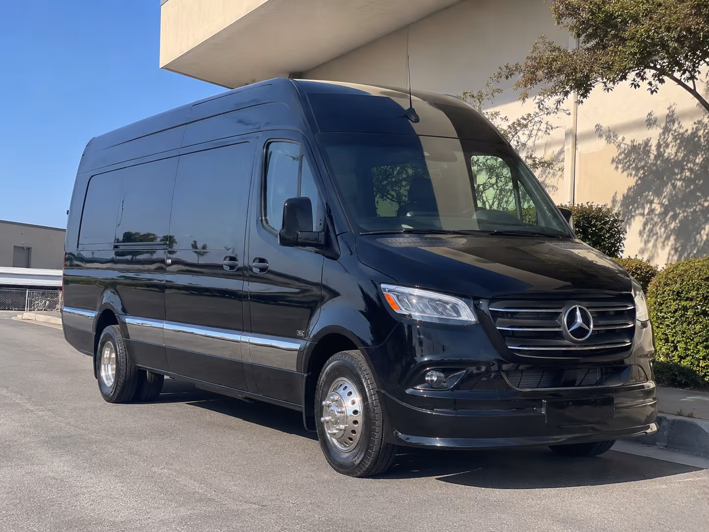 bus rental options for anaheim trips