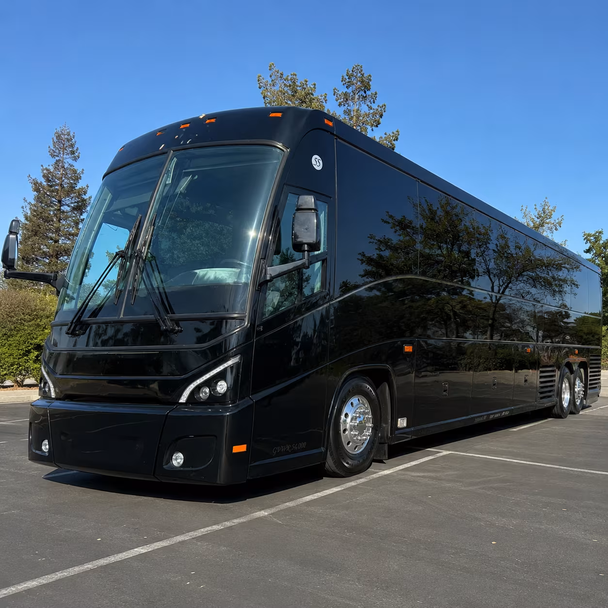 charter buses for disneyland and theme park field trips in anaheim