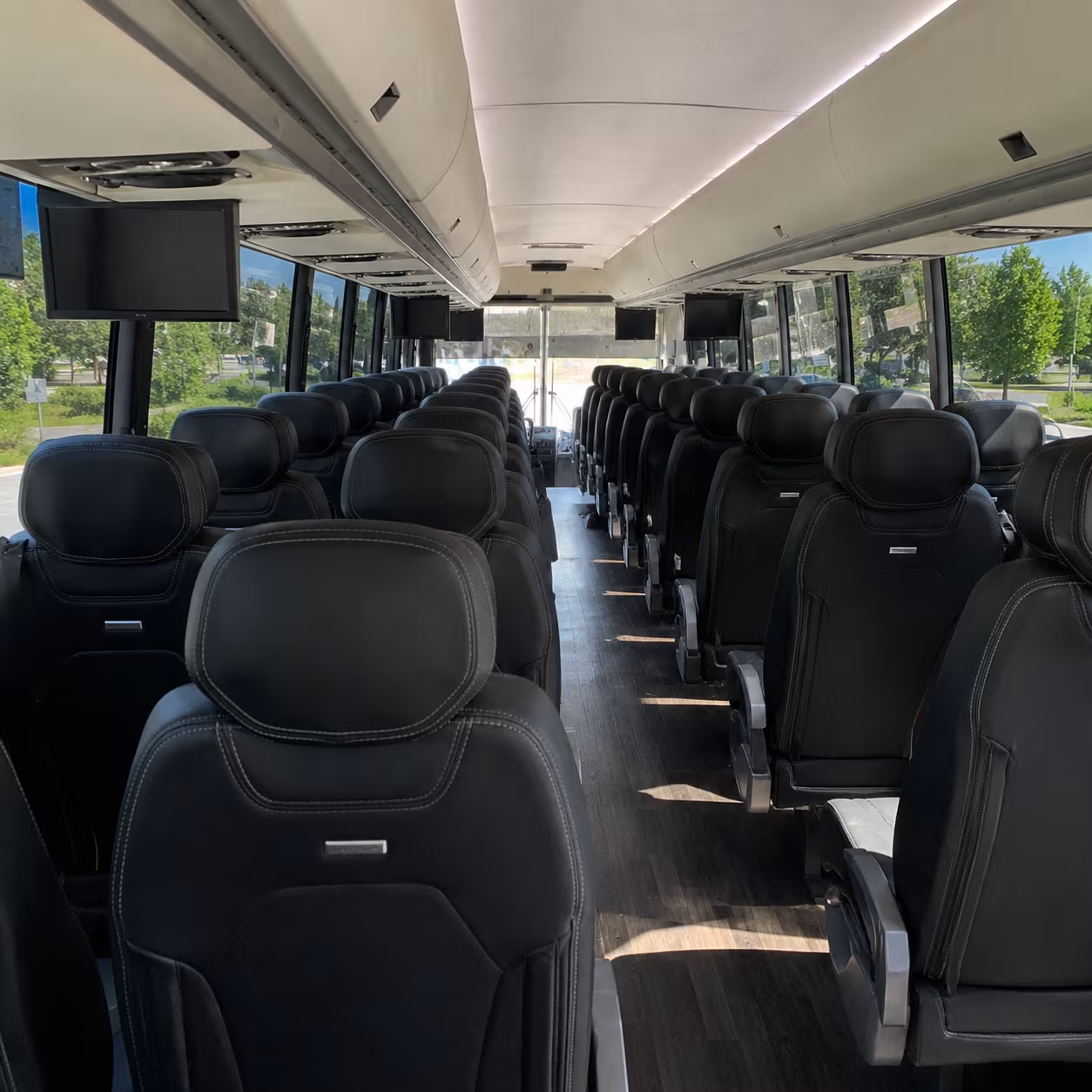 charter buses for large anaheim prom groups and school coordinated events