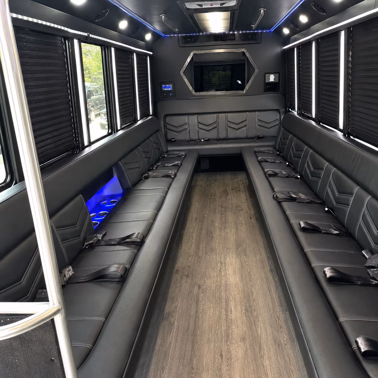 party buses to house of blues anaheim and club level venue shows