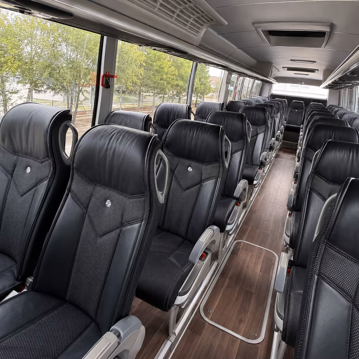 secure transportation for your next airport transfer 4
