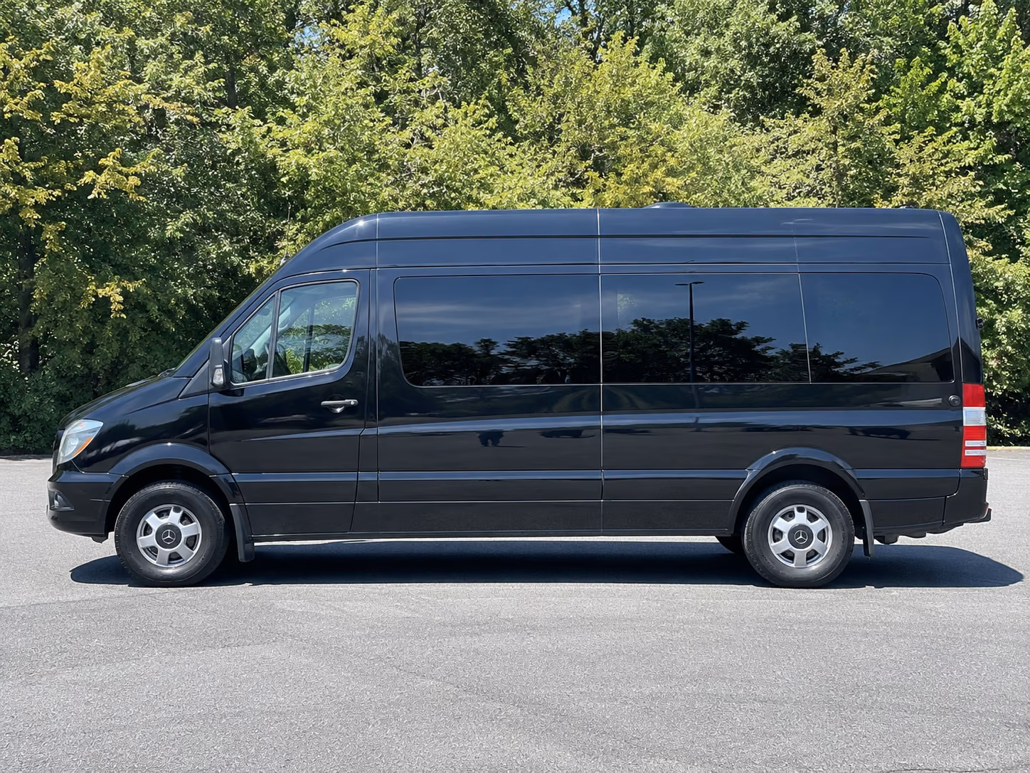 secure transportation for your next corporate event 4