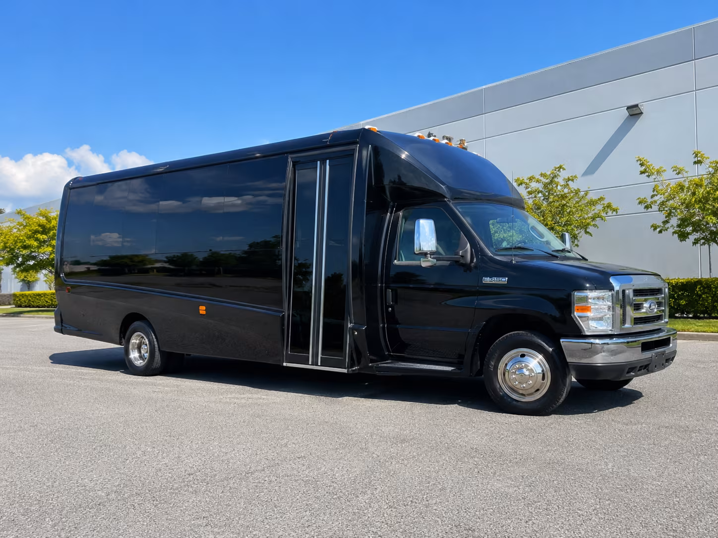 shuttle buses for anaheim sports teams traveling fan groups